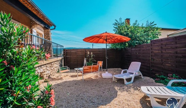 Maison pour 6 à 500 m du centre du village