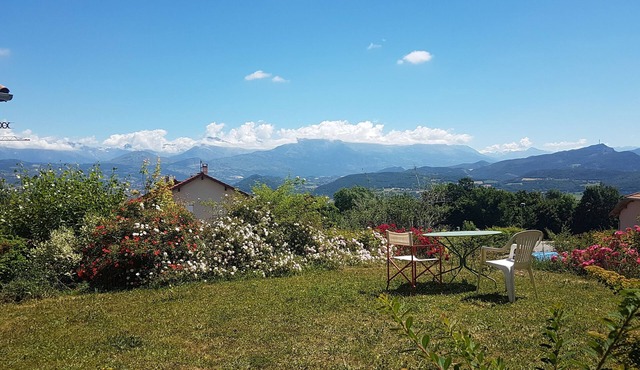 Maison Près de Gap, Tallard et Ceüse et du lac de Pelleautier