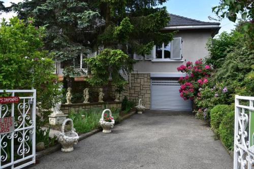 Maison près de Pierre-Châtel avec vue sur le lac