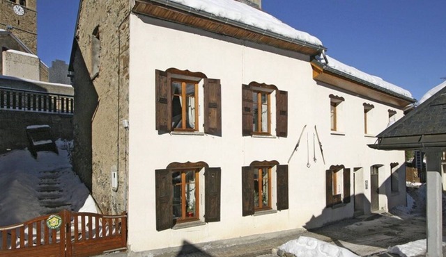 Maison Privée + Local à Ski | 500m du Télésiège