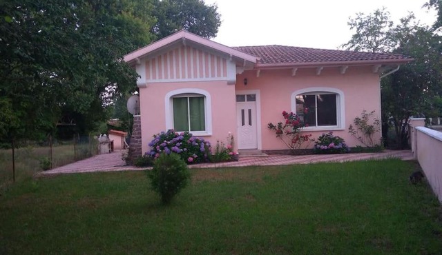 Maison privée avec piscine