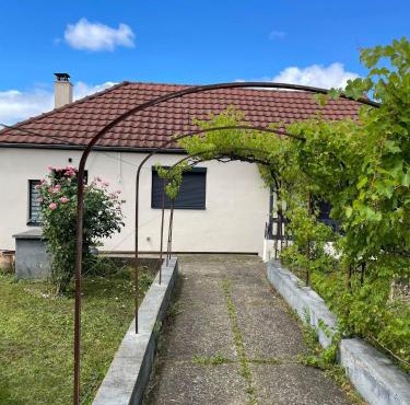 Maison proche Clermont-Fd entre CHU et Cézeaux -Parking