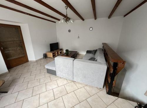 Maison proche de la campagne au calme 7-8 personnes