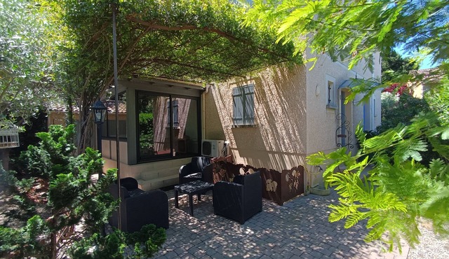 Maison Provençale Avec Piscine