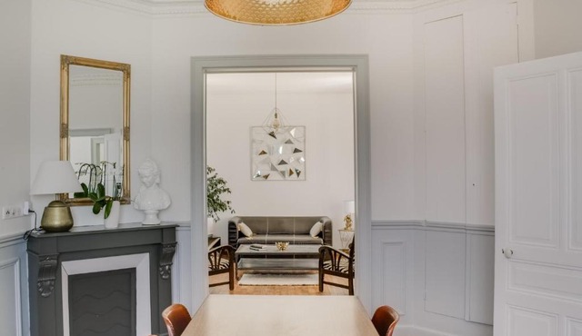 Maison Qui s'y frotte s'y pique