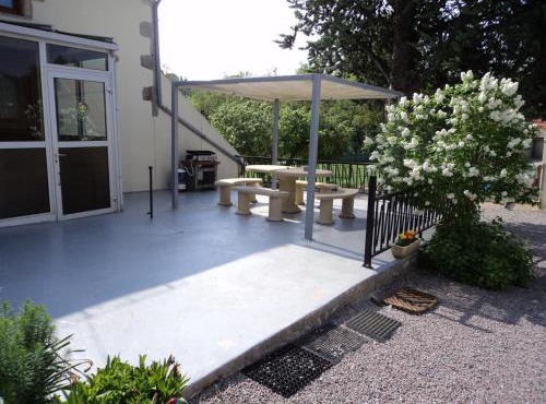 Maison rénovée à Bransat avec spa, WiFi et animaux acceptés - FR-1-489-294