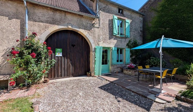 Maison rénovée à la campagne avec jardin et animaux acceptés près de Vesoul - FR-1-583-414