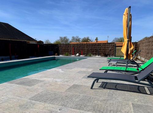 Maison rénovée avec jardin, piscine chauffée et spa, proche plages vendéennes, idéal pour familles - FR-1-426-481