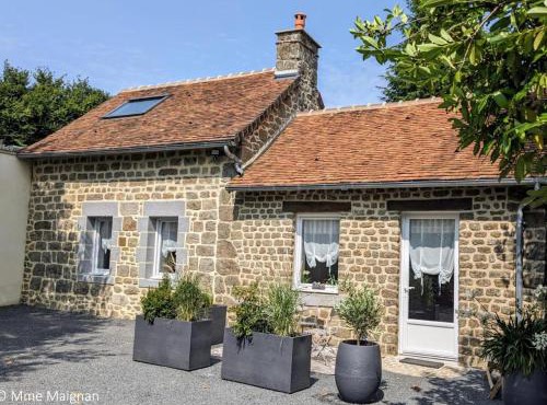 Maison rénovée en pierre, animaux acceptés, proche Bagnoles-de-l'Orne - FR-1-497-222