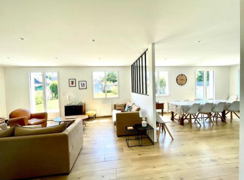 Maison rénovée en centre-ville, à 5 min des plages