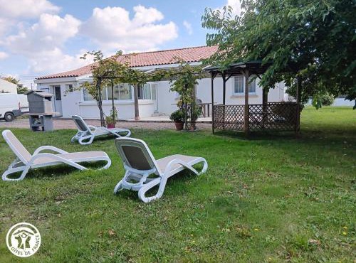 Maison rénovée avec grand jardin, proche des Sables-d'Olonne, 4 chambres, terrasse et Wifi - FR-1-426-187