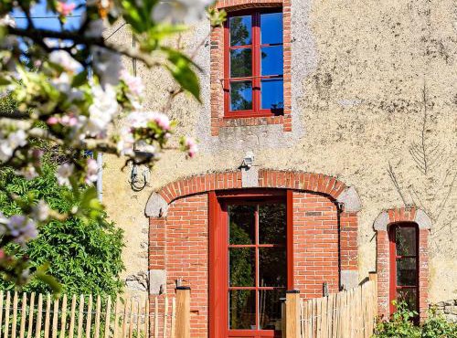 Maison rénovée à Mortagne-sur-Sèvre avec terrasse et WiFi - FR-1-426-599