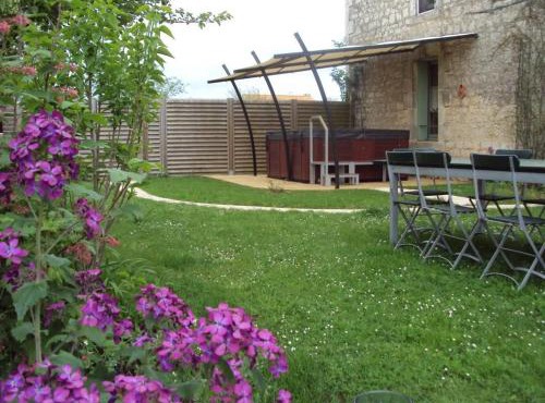 Maison rénovée avec jardin, SPA, vélos près des commerces - Animaux acceptés - FR-1-426-291