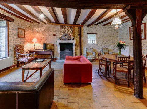 Maison restaurée avec jardin près de Vendôme, 3 chambres, cheminée, BBQ, internet, animaux acceptés - FR-1-491-367