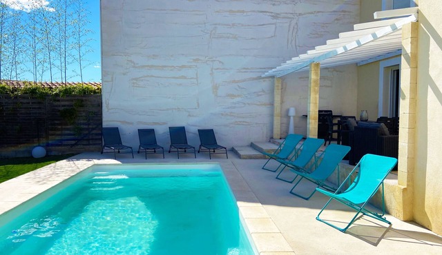 Maison Romarin Avec Piscine