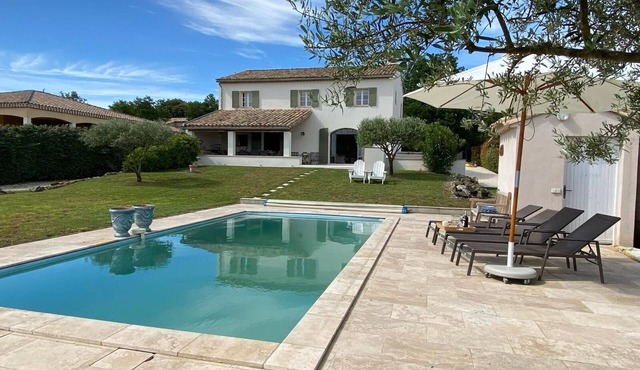 Maison Roquebeauresse - Piscine privée