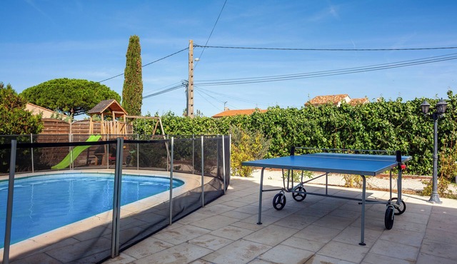 Maison Roxane with shared pool, private terrace and Wi-Fi
