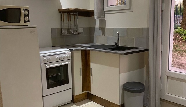 Maison Situé Entre Saintes et Cognac Proche de la N141.animaux Accepté