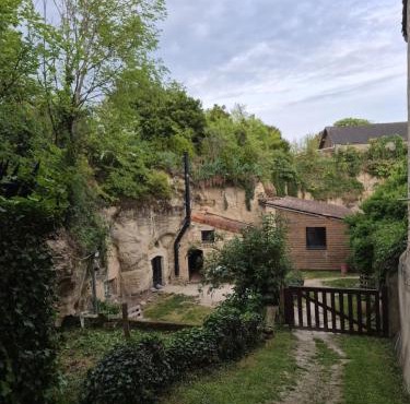 Maison Semi-Troglodyte
