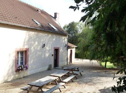 Maison spacieuse à Nevoy avec jardin de 200 m², idéal pour groupes !