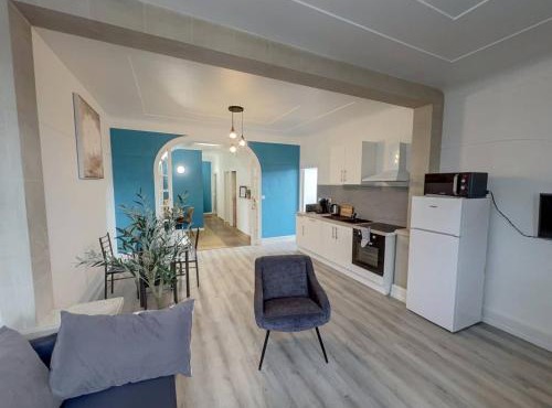 Maison spacieuse 2 chambres avec terrasse et parking - FR-1-870-17