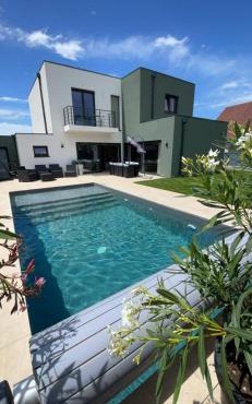 Maison spacieuse au calme proche Colmar avec piscine