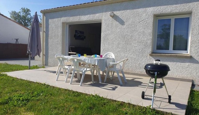Maison spacieuse avec jardin, à 5 km de la plage, Wifi et tout confort - FR-1-336-50