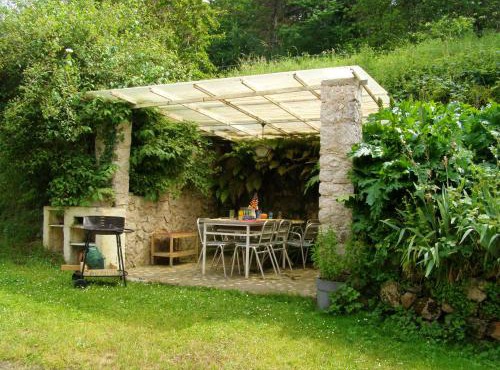 Maison spacieuse à Camarade avec grand jardin pour 15 personnes