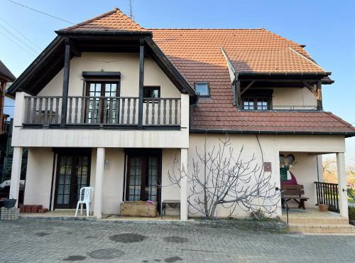 Maison spacieuse pres de Rorschwihr avec parking et balcon