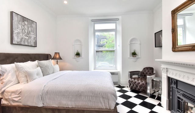 Maison St Marc 8BR Full Building - Downtown MTL