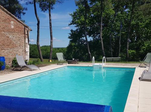 Maison sur 8 hectares, randonnées, piscine partagée - FR-1-616-535