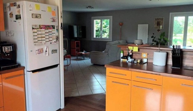 Maison sur Grand Terrain Arboré à 15km de Vichy