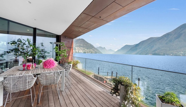 Maison Sur l'Eau, Paradiso (Lugano), Switzerland