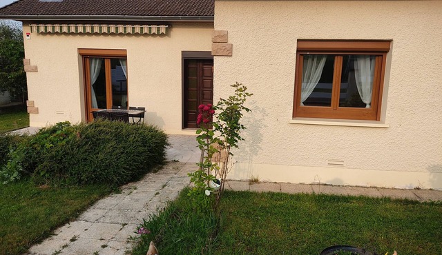 Maison sur Terrain Clos de 800 M2 lac à Moins de 5kms