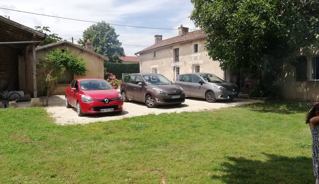 Maison Terracotta, le Calme aux Portes de Poitiers