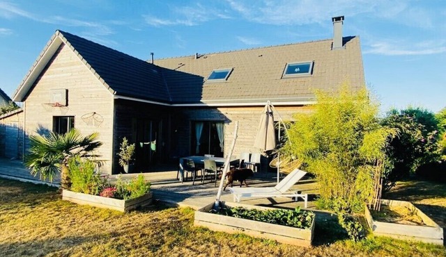 Maison Tout Confort, Large Relaxing Garden, 2/3kms from Quiberville Beach