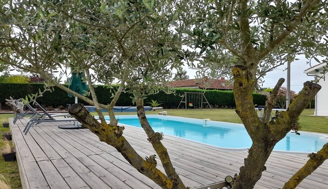 Maison Toute Équipée Avec Piscine et Pool House