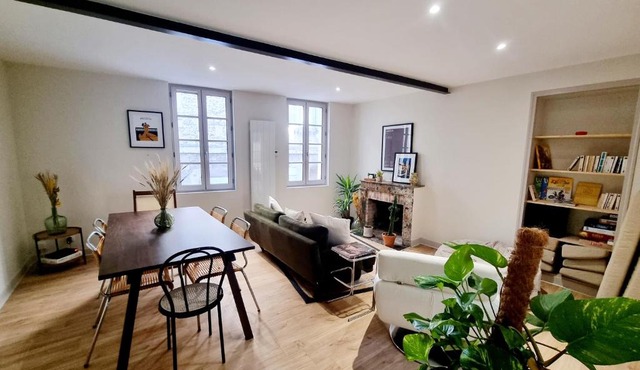 Maison très agréable et calme avec terrasse en centre ville