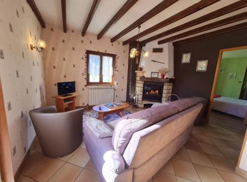 Maison tranquille avec cheminée près de Gérardmer - FR-1-589-142