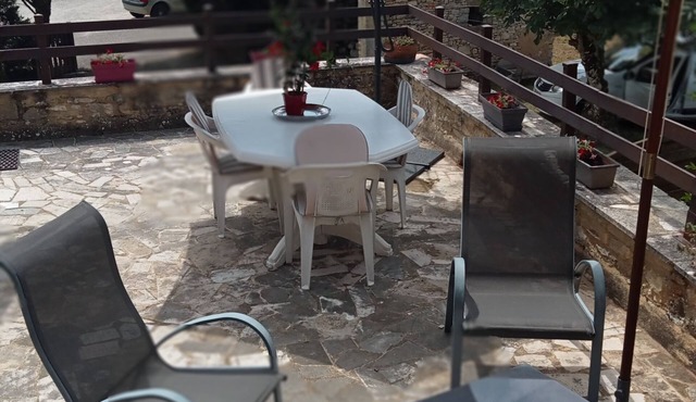 Maison Typique du LOT Près Piscine Communale et Animaux Admis