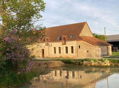 Maison typique en Berry avec fibre et cour privée - FR-1-591-746