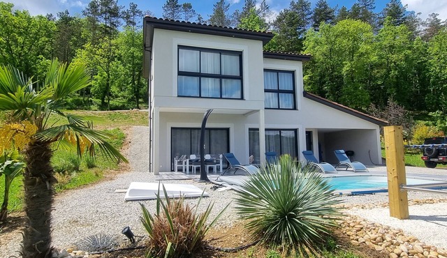 Maison Veyrières Bas - Discover the Lot and the Dordogne