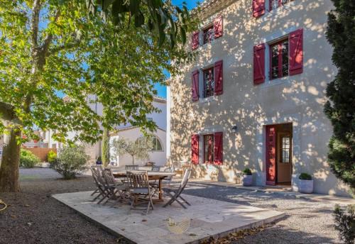 Maison Vigneronne-piscine et vignes