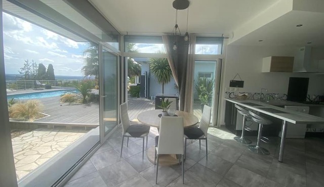 Maison vue panoramique et accès SPA