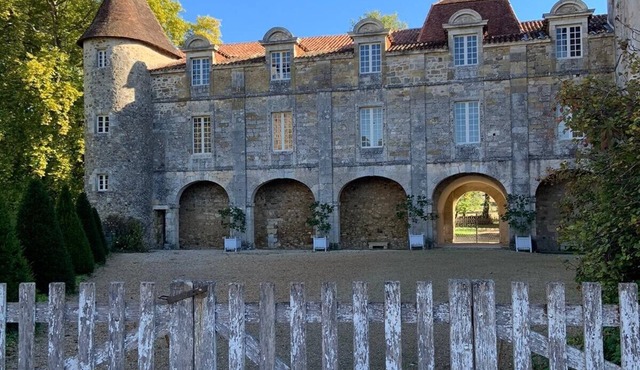 Maison with large garden 5 mins walk to the beautiful village Saint-Jean-de-Cole