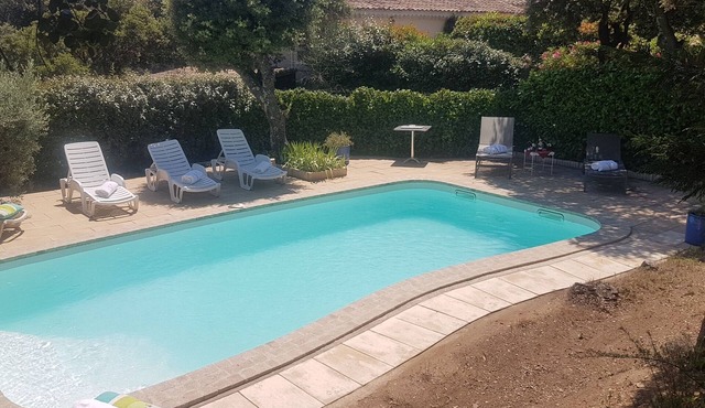 Maisonette cottage with pool in Eygalières 6 people alpine nature park