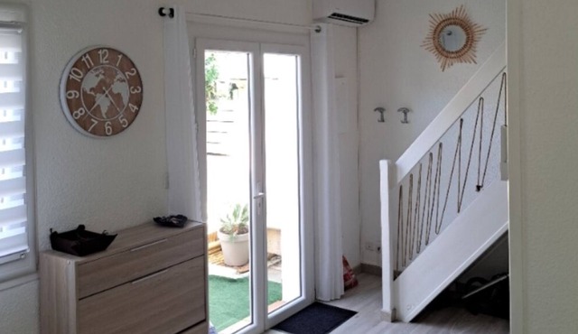 Maisonette Dans une Résidence Calme Avec Piscine, Parking, Extérieur