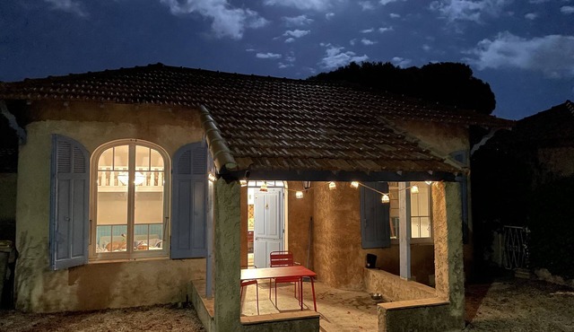 Maisonette Idyllique en bord de mer, La Couronne, Martigues Classement 3-étoiles