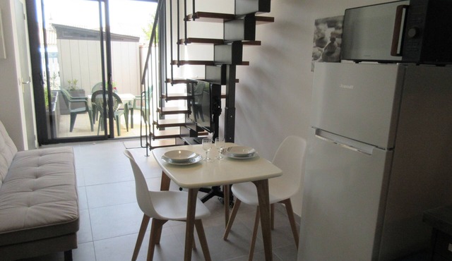 Maisonette with terrace and parking close to the beach