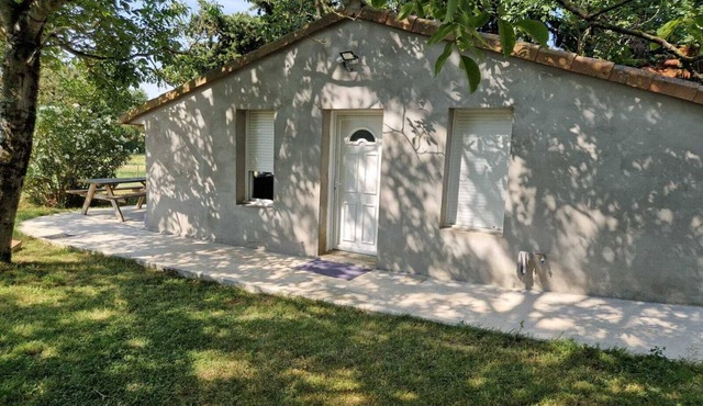 Maisonette with large garden